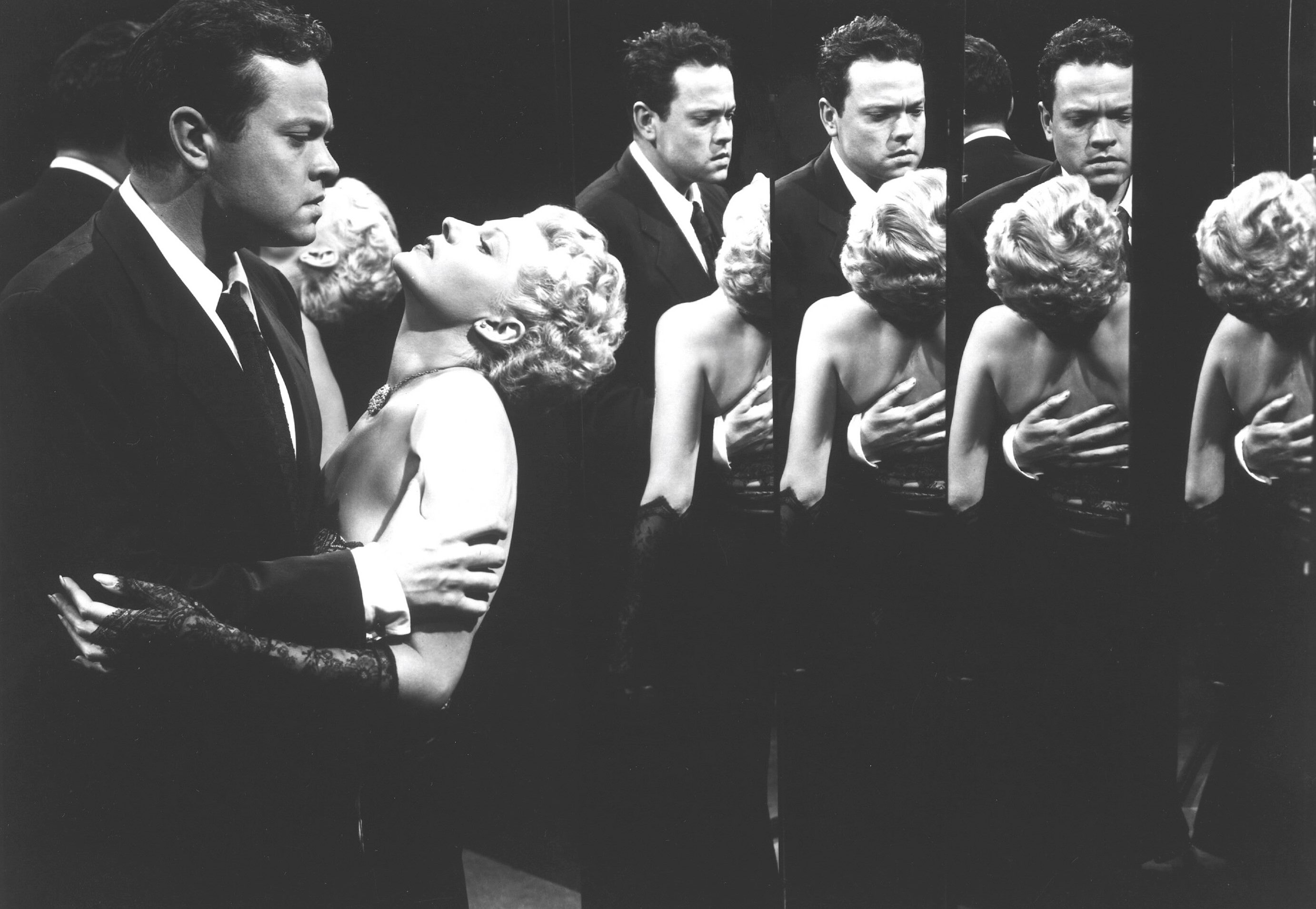 Orson Welles and Rita Hayworth in The Lady From Shanghai